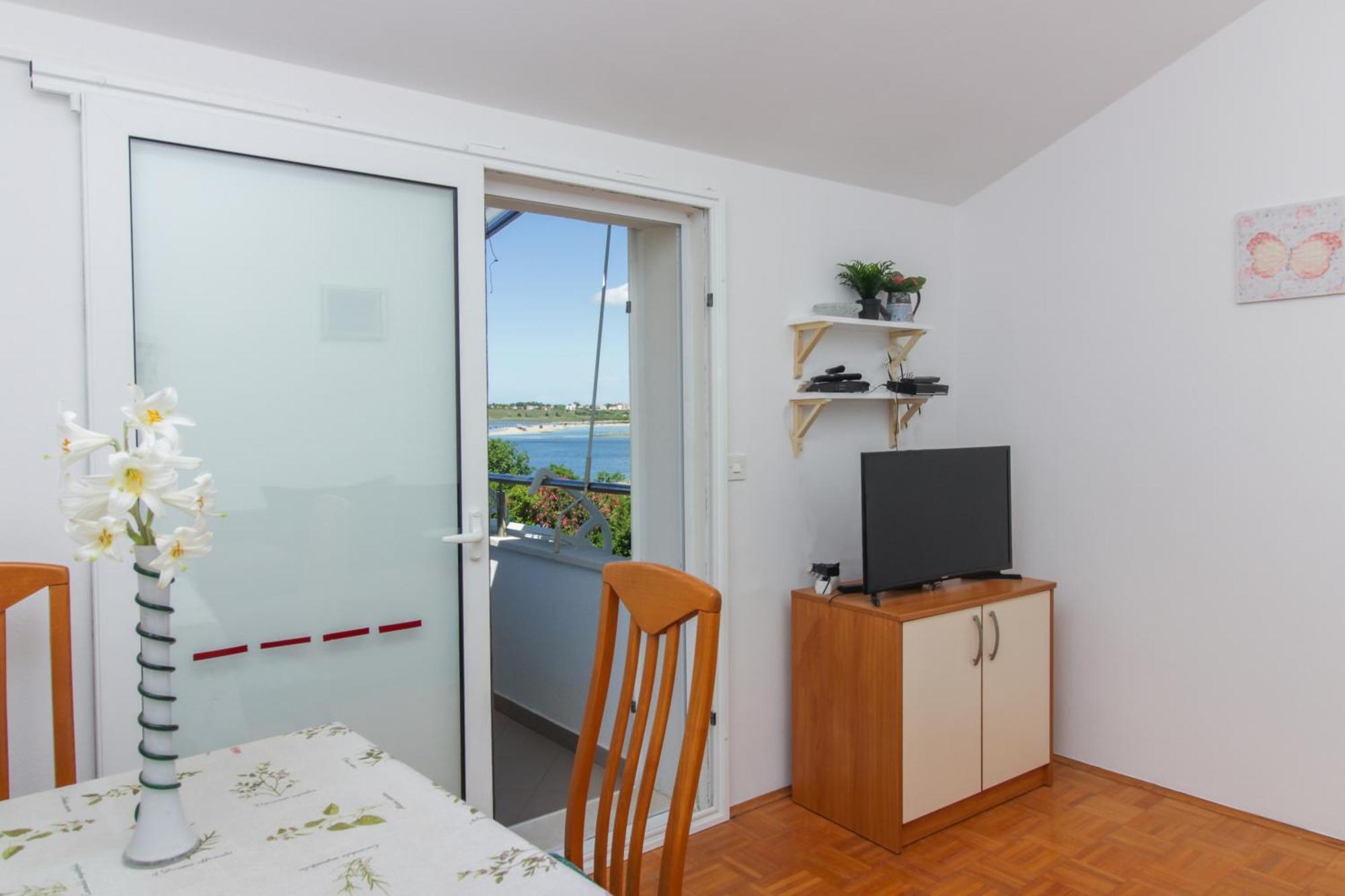 Apartments And Rooms With Parking Space Nin, Zadar - 5805 Bilik gambar
