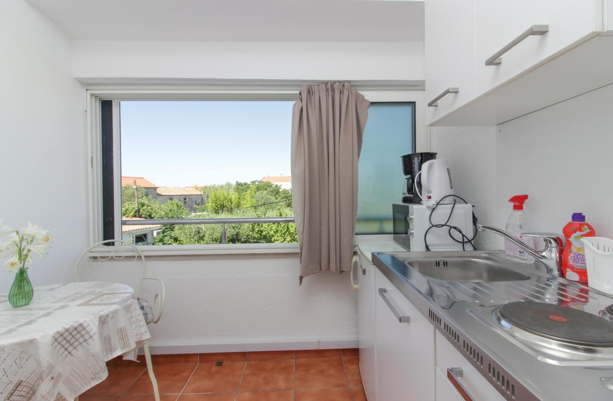 Apartments And Rooms With Parking Space Nin, Zadar - 5805 Bilik gambar
